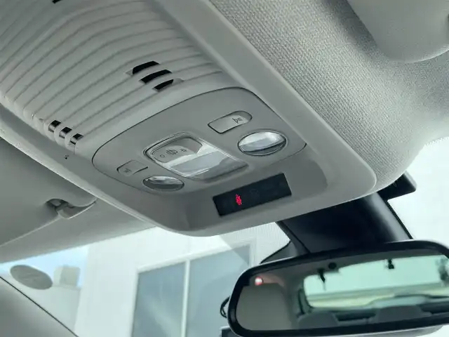シトロエン Ｃ３ エアクロス シャイン 東京都 2020(令2)年 3.1万km サーブル 全方位モニター/AppleCarplay/AndoroidAuto/インテリジェントハイビーム/衝突被害軽減ブレーキ/クルーズコントロール/ブラインドスポットモニター/レーンキープアシスト/アクティブセーフティブレーキ/ETC/コーナーセンサー/前後ドライブレコーダー/スマートキー/プッシュスタート/フルオートエアコン/純正LEDヘッドライト/純正16インチアルミホイール/カーテンエアバック/サイドエアバック