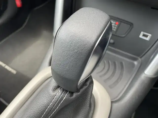 シトロエン Ｃ３ エアクロス シャイン 東京都 2020(令2)年 3.1万km サーブル 全方位モニター/AppleCarplay/AndoroidAuto/インテリジェントハイビーム/衝突被害軽減ブレーキ/クルーズコントロール/ブラインドスポットモニター/レーンキープアシスト/アクティブセーフティブレーキ/ETC/コーナーセンサー/前後ドライブレコーダー/スマートキー/プッシュスタート/フルオートエアコン/純正LEDヘッドライト/純正16インチアルミホイール/カーテンエアバック/サイドエアバック