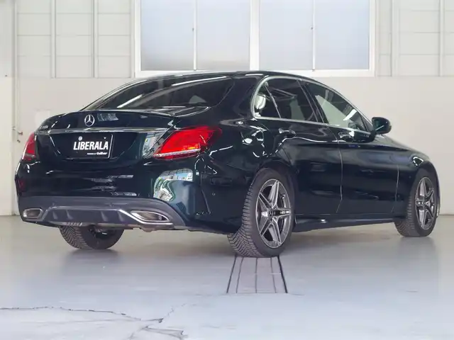 メルセデス・ベンツ Ｃ１８０ アバンギャルド AMGライン 兵庫県 2019(平31)年 8.7万km エメラルドグリーン 純正ナビ/地デジTV/アップルカープレイ/バックカメラ/アダプティブクルーズコントロール/レーンキープアシスト/ブラインドスポットモニター/アンビエントライト/ドライブレコーダー/ブラックレザーシート/シートヒーター/ETC/Bluetooth/LEDヘッドライト/フロアマット/スペアキー
