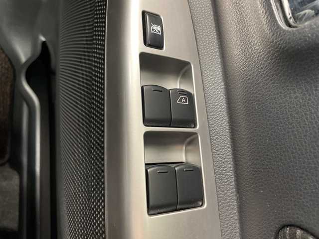 日産 デイズ ルークス HWS X Vセレ +SeftyⅡ 道央・札幌 2015(平27)年 7.8万km ホワイトパール ・4WD/・純正SDナビ・フルセグTV/・CD・DVD・Bluetooth/・アラウンドビューモニター/・エマージェンシーブレーキ/・踏み間違い衝突防止アシスト/・横滑り防止機能/・左パワースライドドア/・運転席シートヒーター/・オーバーヘッドコンソール/・リアシーリングファン/・後席サンシェード/・HIDヘッドライト/・フォグライト/・純正14インチアルミ