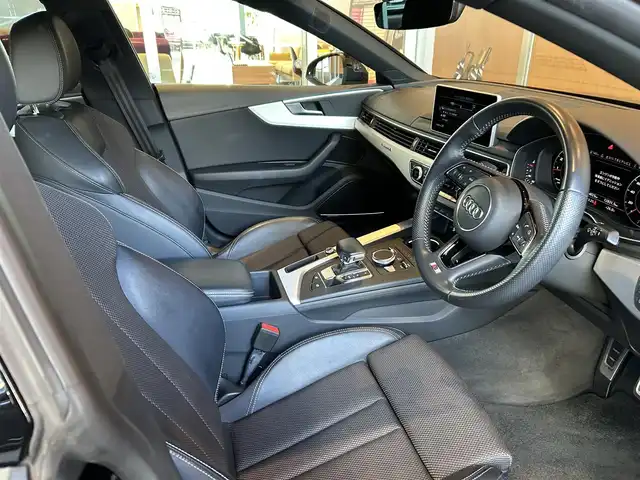アウディ Ａ５ SB2．0TFSI Q スポーツ 宮城県 2018(平30)年 6.4万km ミトスブラックメタリック S-lineパッケージ/アシスタンスパッケージ/Bang&Olufsenサウンドシステム/バーチャルコックピット/MMIナビゲーションシステム/フルセグTV/全方位カメラ/パーキングアシスト/マトリクスLEDヘッドライト/ハーフレザーシート/シートヒーター/パワーシート/純正19インチAW/アドバンストキー/パワーバックドア/3ゾーンエアコン/ETC2.0車載器/ステアリングスイッチ/パドルシフト/ドライブレコーダー