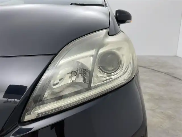 トヨタ プリウス S 群馬県 2015(平27)年 1.7万km ブラック 禁煙車　純正ナビ　Bluetooth　フルセグ　バックカメラ　横滑り防止装置　アイドリングストップ　オートライト　ETC　ドライブレコーダー　ステアリングスイッチ　パワーウィンドウ　パワーステアリング