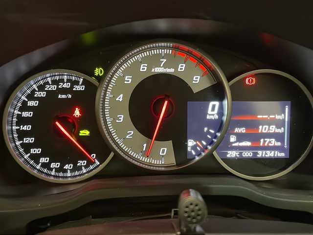 トヨタ ８６ GT 新潟県 2017(平29)年 3.2万km クリスタルホワイトパール  ロッソモデロCOLBASSO ZEEK Tiマフラー/コンビネーションメーター/クルーズコントロール/レッドブラックシート/スポーツアルミペダル/ニーパッド/Bi-Beam LEDヘッドランプ（オートレベリング機能付）/ヒルスタートアシストコントロール/純正17インチAW/社外ナビ/・フルセグ/・AM/FM/・Bluetooth/バックカメラ/社外フロアマット/社外カーボンインテリアパネル/社外カーボンドアスイッチパネル/スマートキー