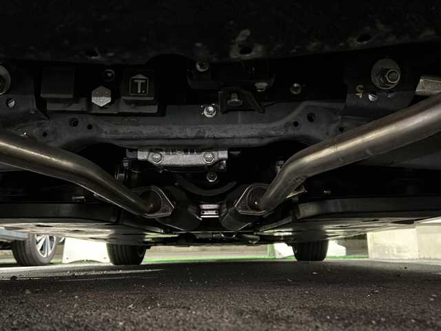 トヨタ クラウン ハイブリッド S エレガンススタイル 兵庫県 2020(令2)年 1.2万km ホワイトパールクリスタルシャイン 保証書・取説・有/純正メモリーナビ・フルセグ・BT・CD・DVD・FM・AM/バックカメラ/ETC/前方ドライブレコーダー/追尾機能付きクルーズコントロール/車線逸脱防止支援システム/衝突被害軽減ブレーキ/クリアランスソナー/パーキングブレーキサポート/ロードサインアシスト/パドルシフト/ブラインドスポットミラー/電動パーキングブレーキ/ブレーキホールド/プッシュスタート/スマートキー×1/純正ドアバイザー/純正フロアマット
