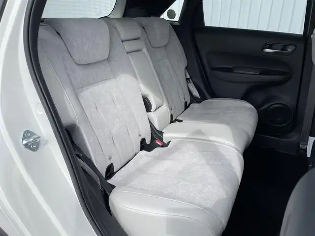 ホンダ フィット e:HEVホーム 福岡県 2023(令5)年 2.1万km プラチナホワイトパール ホンダセンシング/衝突軽減/レーンキープアシスト/コーナーセンサー/社外ナビ（ＭＤＶ－Ｄ２０８ＢＴ）/CD/BT/AM/FM/バックカメラ/ハーフレザー/前席シートヒーター/レーダークルーズコントロール/ＥＴＣ/ＬＥＤオートライト/オートハイビーム/革巻きステアリング/ステアリングリモコン/ＡＡＣ/電動パーキング/ブレーキホールド/スマートキー/プッシュスタート/チップアップシート