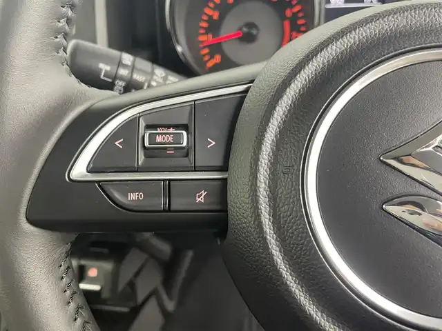 スズキ ジムニー ノマド FC 埼玉県 2025(令7)年 0.1千km 黒 登録済未使用車 シートヒーター 衝突被害軽減 LEDヘッドライト　レーダークルーズコントロール　スマートキー　純正フロアマット　背面タイヤ　純正15インチアルミ　ダウンヒルアシストコントロール