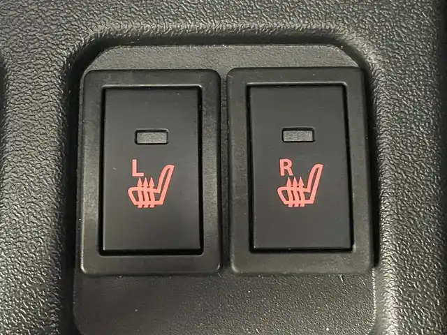 スズキ ジムニー ノマド FC 埼玉県 2025(令7)年 0.1千km 黒 登録済未使用車 シートヒーター 衝突被害軽減 LEDヘッドライト　レーダークルーズコントロール　スマートキー　純正フロアマット　背面タイヤ　純正15インチアルミ　ダウンヒルアシストコントロール