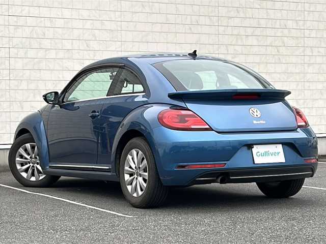 フォルクスワーゲン ザ・ビートル デザイン 茨城県 2016(平28)年 10.6万km ブルーシルクM ワンオーナー/純正メモリナビ/(地デジTV・CD・DVD・BT・ラジオ再生)/クルーズコントロール/ETC/ドライブレコーダー/バックカメラ/オートライト/HIDヘッドライト/純正16inアルミホイール/純正フロアマット/リモコンキー/スペアキー/取扱説明書/保証書