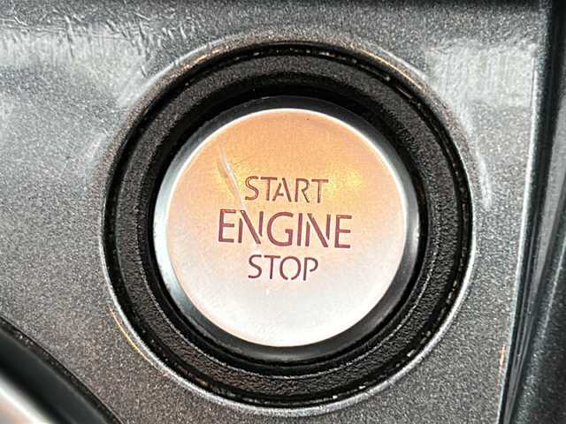 フォルクスワーゲン ザ・ビートル デザイン 茨城県 2016(平28)年 10.6万km ブルーシルクM ワンオーナー/純正メモリナビ/(地デジTV・CD・DVD・BT・ラジオ再生)/クルーズコントロール/ETC/ドライブレコーダー/バックカメラ/オートライト/HIDヘッドライト/純正16inアルミホイール/純正フロアマット/リモコンキー/スペアキー/取扱説明書/保証書