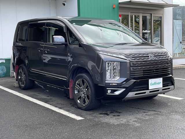 三菱 デリカＤ：５ ジャスパー 京都府 2021(令3)年 6.3万km アイガーグレーM/ダイヤモンドブラックマイカ アルパイン１１インチナビ　後席フリップダウンモニター　マルチアラウンドモニター　レーダークルーズ　両側パワースライドドア　社外ドラレコ　ビルトインＥＴＣ　ＬＥＤヘッドライト　ブラインドスポットモニター