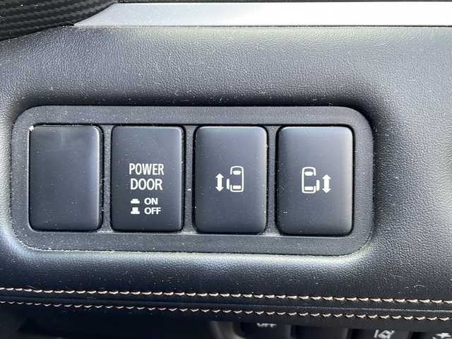 三菱 デリカＤ：５ ジャスパー 京都府 2021(令3)年 6.3万km アイガーグレーM/ダイヤモンドブラックマイカ アルパイン１１インチナビ　後席フリップダウンモニター　マルチアラウンドモニター　レーダークルーズ　両側パワースライドドア　社外ドラレコ　ビルトインＥＴＣ　ＬＥＤヘッドライト　ブラインドスポットモニター