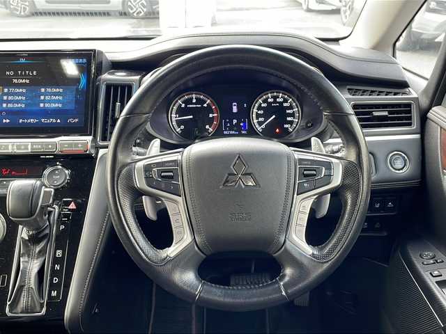 三菱 デリカＤ：５ ジャスパー 京都府 2021(令3)年 6.3万km アイガーグレーM/ダイヤモンドブラックマイカ アルパイン１１インチナビ　後席フリップダウンモニター　マルチアラウンドモニター　レーダークルーズ　両側パワースライドドア　社外ドラレコ　ビルトインＥＴＣ　ＬＥＤヘッドライト　ブラインドスポットモニター