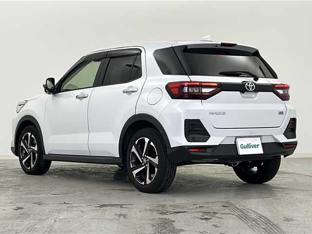 トヨタ ライズ Z 宮城県 2022(令4)年 6.3万km シャイニングホワイトパール 禁煙車/S-パドル/スマートアシスト/・衝突回避支援ブレーキ機能/・車線逸脱警報機能＆路側逸脱警報機能/・標識認識機能/・全車速追従機能付ＡＣＣ/・レーンキープコントロール/・コーナーセンサー/・オートハイビーム/・ふらつき警報/・先行車発進お知らせ/純正9インチディスプレイオーディオ/・BT/AM/FM/USB/iPod/HDMI/Android/Apple/電動パーキングブレーキ/オートホールド/バックカメラ/フルセグTV/前席シートヒーター/ビルトインETC/革巻きステアリング/ステアリングスイッチ/プッシュスタート/スマートキー/LEDヘッドライト/LEDフォグランプ/純正17インチアルミホイール/純正フロアマット/純正ドアバイザー/アイドリングストップ/横滑り防止装置