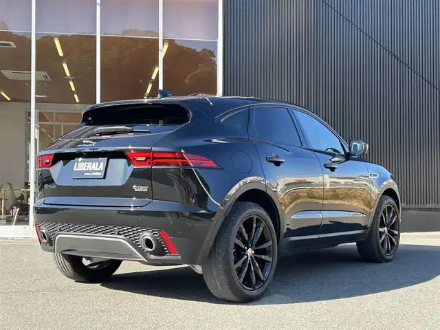 ジャガー Ｅペース S 180PS 福岡県 2021(令3)年 1.9万km 黒 ワンオーナー　/ドライブプロパック　/アダプティブクルーズコントロール/ブラインドスポットモニター/レーンキープアシスト/ハイスピードエマージェンシーブレーキ/純正ナビ　/Applecarplay/androidauto/全方位カメラ　/黒革シート/前席シートヒーター/LEDヘッドライト/パワーバックドア　/ステアリングスイッチ/純正20インチアルミホイール/ETC/取扱説明書/保証書/スペアキー×1