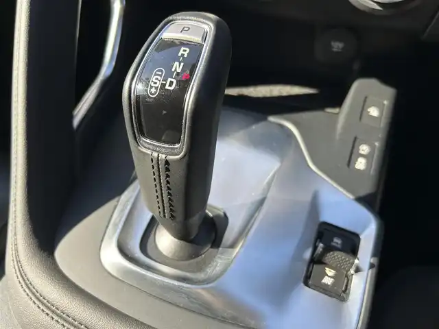 ジャガー Ｅペース S 180PS 福岡県 2021(令3)年 1.9万km 黒 ワンオーナー　/ドライブプロパック　/アダプティブクルーズコントロール/ブラインドスポットモニター/レーンキープアシスト/ハイスピードエマージェンシーブレーキ/純正ナビ　/Applecarplay/androidauto/全方位カメラ　/黒革シート/前席シートヒーター/LEDヘッドライト/パワーバックドア　/ステアリングスイッチ/純正20インチアルミホイール/ETC/取扱説明書/保証書/スペアキー×1