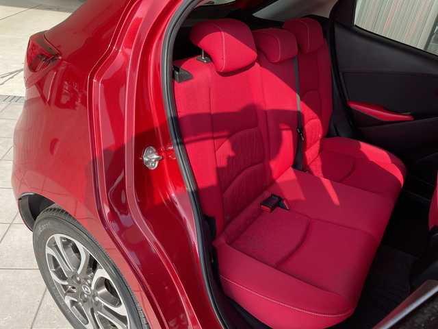 マツダ デミオ XD ミッドセンチュリー 愛知県 2015(平27)年 6.8万km ソウルレッドプレミアムメタリック 純正ナビ/シートヒーター/バックカメラ/ヘッドアップディスプレイ/コーナーセンサー/純正アルミホイール/LEDヘッドライト/パドルシフト/オートマチックハイビーム/ドライブレコーダー/衝突軽減システム/フルセグ/CD DVD/Bluetooth/ステアリングスイッチ/スマートキー/プッシュスタート