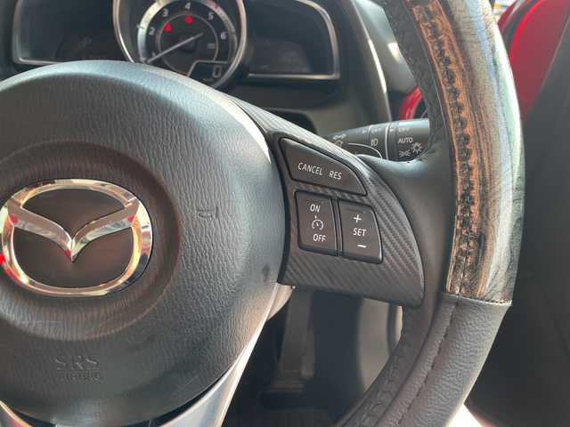 マツダ デミオ XD ミッドセンチュリー 愛知県 2015(平27)年 6.8万km ソウルレッドプレミアムメタリック 純正ナビ/シートヒーター/バックカメラ/ヘッドアップディスプレイ/コーナーセンサー/純正アルミホイール/LEDヘッドライト/パドルシフト/オートマチックハイビーム/ドライブレコーダー/衝突軽減システム/フルセグ/CD DVD/Bluetooth/ステアリングスイッチ/スマートキー/プッシュスタート