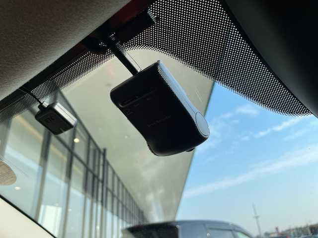 マツダ デミオ XD ミッドセンチュリー 愛知県 2015(平27)年 6.8万km ソウルレッドプレミアムメタリック 純正ナビ/シートヒーター/バックカメラ/ヘッドアップディスプレイ/コーナーセンサー/純正アルミホイール/LEDヘッドライト/パドルシフト/オートマチックハイビーム/ドライブレコーダー/衝突軽減システム/フルセグ/CD DVD/Bluetooth/ステアリングスイッチ/スマートキー/プッシュスタート