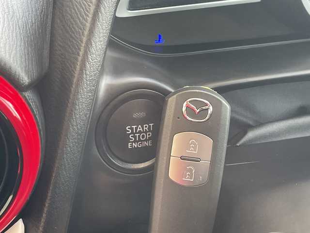 マツダ デミオ XD ミッドセンチュリー 愛知県 2015(平27)年 6.8万km ソウルレッドプレミアムメタリック 純正ナビ/シートヒーター/バックカメラ/ヘッドアップディスプレイ/コーナーセンサー/純正アルミホイール/LEDヘッドライト/パドルシフト/オートマチックハイビーム/ドライブレコーダー/衝突軽減システム/フルセグ/CD DVD/Bluetooth/ステアリングスイッチ/スマートキー/プッシュスタート