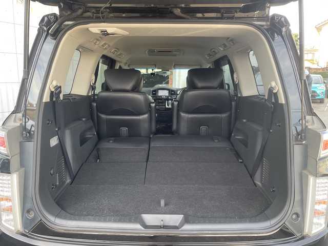 日産 エルグランド 250ハイウェイスター 神奈川県 2011(平23)年 3.7万km 黒 ワンオーナー/プッシュスタート/スマートキー2本/前後だライブレコーダー/ビルトインETC/Bluetooth接続/コーナーセンサー/アラウンドビューモニター/両側パワースライドドア/横滑り防止装置/フリップダウンモニター/オートライト/フォグライト/オットマン/USB端子/電動格納ミラー/AM/FM/地デジTV