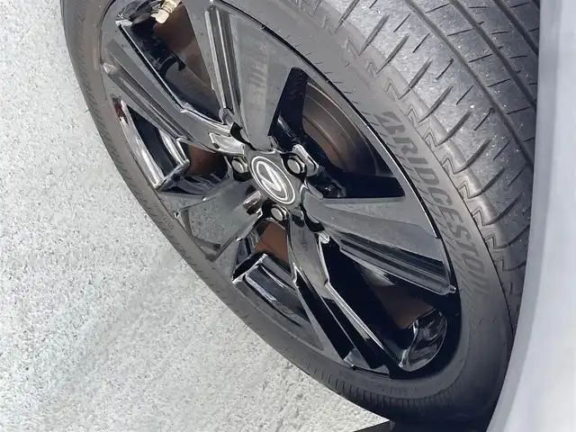 レクサス ＵＸ 250h アーバンエレガンス 東京都 2021(令3)年 2.2万km ソニッククォーツ ワンオーナー/純正ナビ（CD/DVD/地デジTV/BT)/バックカメラ・全方位カメラ/黒皮シート/純正１８インチアルミ/パワーバックドア/ETC2.0/パドルシフト/メモリーパワーシート/シートヒーター・ステアリングヒーター/ドライブレコーダー（DRT-H58A)/エンジンプッシュボタン/BSM/Lexus　Safety　System　＋/PCS（プリクラッシュセーフ）/LTA（レーントレーシングアシスト）/AHB（オートマチックハイビーム）/RSA(ロードサインアシスト）/レーダークルーズコントロール/先行車発進お知らせ/保証書・取説・ナビ説