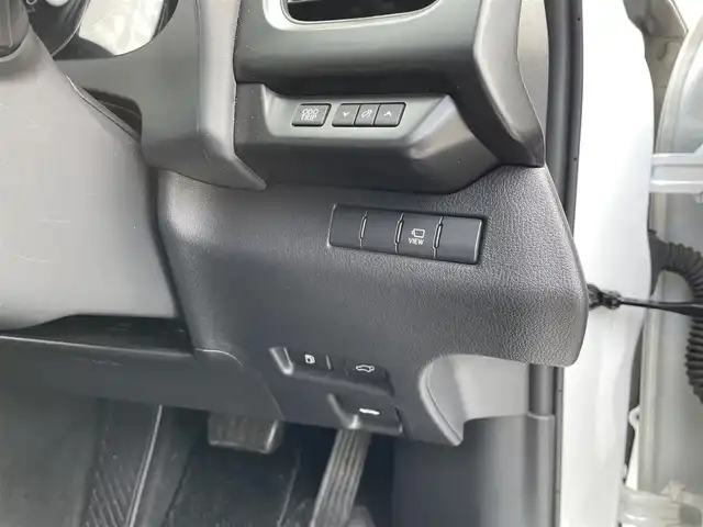 レクサス ＵＸ 250h アーバンエレガンス 東京都 2021(令3)年 2.2万km ソニッククォーツ ワンオーナー/純正ナビ（CD/DVD/地デジTV/BT)/バックカメラ・全方位カメラ/黒皮シート/純正１８インチアルミ/パワーバックドア/ETC2.0/パドルシフト/メモリーパワーシート/シートヒーター・ステアリングヒーター/ドライブレコーダー（DRT-H58A)/エンジンプッシュボタン/BSM/Lexus　Safety　System　＋/PCS（プリクラッシュセーフ）/LTA（レーントレーシングアシスト）/AHB（オートマチックハイビーム）/RSA(ロードサインアシスト）/レーダークルーズコントロール/先行車発進お知らせ/保証書・取説・ナビ説