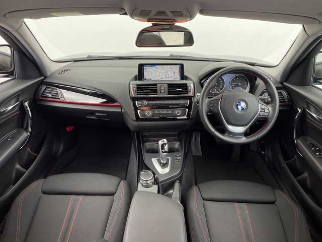 ＢＭＷ １１８ｉ スポーツ 愛知県 2015(平27)年 5.9万km ディープシーブルー /純正HDDナビ//CD DVD BT USB FM AM AUX//バックカメラ//インテリジェントセーフティ//LEDオートヘッドライト//ETC//クルーズコントロール//純正フロアマット//純正フォグランプ//スマートキー//スペアキー//ドライブモードセレクト//スポーツモード//ECO PROモード//MTモード付AT//クリアランスソナー//レーンキープアシスト//革巻きステアリング