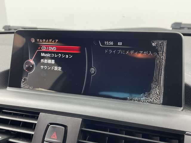 ＢＭＷ １１８ｉ スポーツ 愛知県 2015(平27)年 5.9万km ディープシーブルー /純正HDDナビ//CD DVD BT USB FM AM AUX//バックカメラ//インテリジェントセーフティ//LEDオートヘッドライト//ETC//クルーズコントロール//純正フロアマット//純正フォグランプ//スマートキー//スペアキー//ドライブモードセレクト//スポーツモード//ECO PROモード//MTモード付AT//クリアランスソナー//レーンキープアシスト//革巻きステアリング