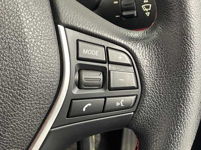 ＢＭＷ １１８ｉ スポーツ 愛知県 2015(平27)年 5.9万km ディープシーブルー /純正HDDナビ//CD DVD BT USB FM AM AUX//バックカメラ//インテリジェントセーフティ//LEDオートヘッドライト//ETC//クルーズコントロール//純正フロアマット//純正フォグランプ//スマートキー//スペアキー//ドライブモードセレクト//スポーツモード//ECO PROモード//MTモード付AT//クリアランスソナー//レーンキープアシスト//革巻きステアリング