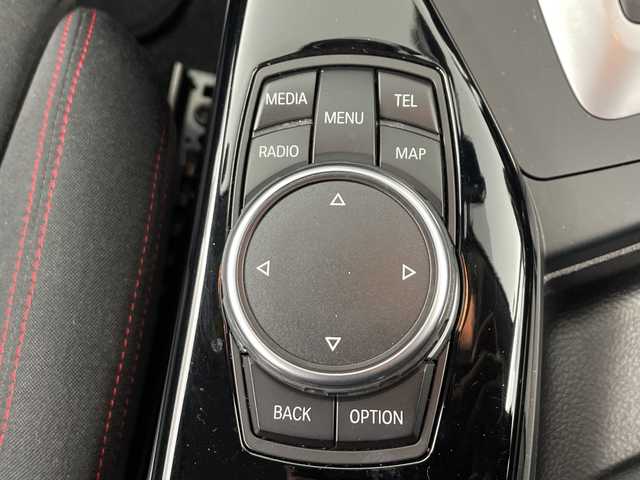 ＢＭＷ １１８ｉ スポーツ 愛知県 2015(平27)年 5.9万km ディープシーブルー /純正HDDナビ//CD DVD BT USB FM AM AUX//バックカメラ//インテリジェントセーフティ//LEDオートヘッドライト//ETC//クルーズコントロール//純正フロアマット//純正フォグランプ//スマートキー//スペアキー//ドライブモードセレクト//スポーツモード//ECO PROモード//MTモード付AT//クリアランスソナー//レーンキープアシスト//革巻きステアリング