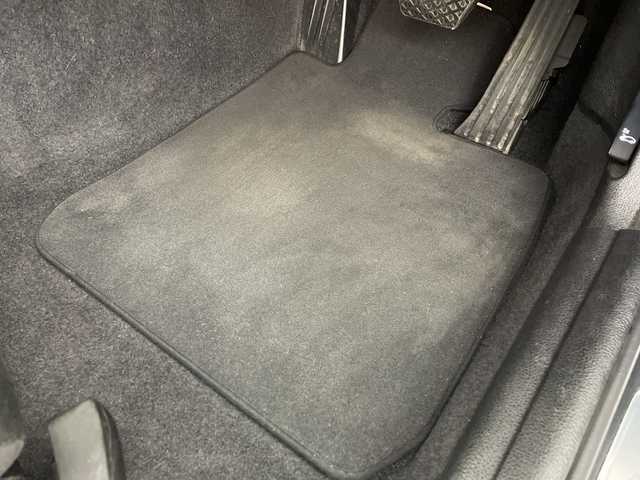 ＢＭＷ １１８ｉ スポーツ 愛知県 2015(平27)年 5.9万km ディープシーブルー /純正HDDナビ//CD DVD BT USB FM AM AUX//バックカメラ//インテリジェントセーフティ//LEDオートヘッドライト//ETC//クルーズコントロール//純正フロアマット//純正フォグランプ//スマートキー//スペアキー//ドライブモードセレクト//スポーツモード//ECO PROモード//MTモード付AT//クリアランスソナー//レーンキープアシスト//革巻きステアリング