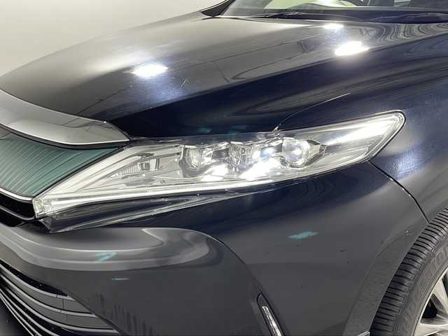 トヨタ ハリアー プレミアム 神奈川県 2018(平30)年 6.2万km ブラック モデリスタエアロ　/バックカメラ/ALPINE10インチナビ　　/‐フルセグTV/CD/DVD/FM/AM/USB/BT/AUX　/トヨタセーフティセンス　/レーダークルーズコントロール　/プリクラッシュセーフティシステム　/レーンディパーチャーアラート　/オートマチックハイビーム　/前後ドラレコ　/パワーバックドア　/ハーフレザーシート　