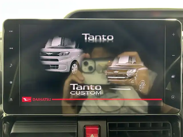 ダイハツ タント カスタム X セレクション 佐賀県 2020(令2)年 4.1万km ブラックマイカメタリック 純正9インチナビ【NSZN-Y70DS】/【フルセグTV.CD.DVD.Bluetooth】/全方位バックカメラ/衝突被害軽減システム/クリアランスソナー/オートマチックハイビーム/オートライト/純正前方ドライブレコーダー/センターピラーレス/両側パワースライドドア/LEDヘッドライト/運転席・助手席シートヒーター/ハーフレザーシート/レザー調シートカバー/シートバックテーブル/後席サンシェード/純正フロアマット/純正14インチアルミホイール/フォグライト