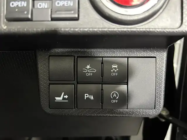 ダイハツ タント カスタム X セレクション 佐賀県 2020(令2)年 4.1万km ブラックマイカメタリック 純正9インチナビ【NSZN-Y70DS】/【フルセグTV.CD.DVD.Bluetooth】/全方位バックカメラ/衝突被害軽減システム/クリアランスソナー/オートマチックハイビーム/オートライト/純正前方ドライブレコーダー/センターピラーレス/両側パワースライドドア/LEDヘッドライト/運転席・助手席シートヒーター/ハーフレザーシート/レザー調シートカバー/シートバックテーブル/後席サンシェード/純正フロアマット/純正14インチアルミホイール/フォグライト
