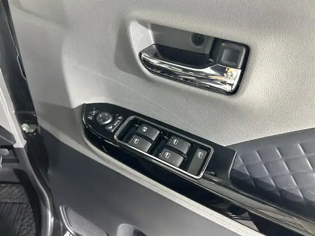 ダイハツ タント カスタム X セレクション 佐賀県 2020(令2)年 4.1万km ブラックマイカメタリック 純正9インチナビ【NSZN-Y70DS】/【フルセグTV.CD.DVD.Bluetooth】/全方位バックカメラ/衝突被害軽減システム/クリアランスソナー/オートマチックハイビーム/オートライト/純正前方ドライブレコーダー/センターピラーレス/両側パワースライドドア/LEDヘッドライト/運転席・助手席シートヒーター/ハーフレザーシート/レザー調シートカバー/シートバックテーブル/後席サンシェード/純正フロアマット/純正14インチアルミホイール/フォグライト