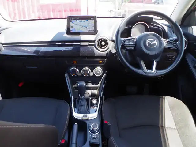マツダ マツダ２ 15S プロアクティブ 千葉県 2019(令1)年 2.4万km ソウルレッドクリスタルM 185/65R15/スマートシティブレーキサポート/ブラインドスポットモニタリング/アクティブ・ドライビング・ディスプレイ/i-stop/純正SDナビ/地デジTV/【DVD/CD再生機能　Bluetooth接続】/360°ビュー・モニター/ドライブレコーダー（前後撮影）/LEDヘッドライト/ウインカーミラー/コーナーセンサー/サイド/カーテンエアバッグ/アドバンストキーレスエントリー