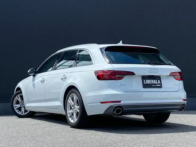 アウディ Ａ４ 2．0TFSIスポーツ 栃木県 2018(平30)年 2.9万km パール マトリクスLED/ラグジュアリーパッケージ/アシスタンスパッケージ/バーチャルCP/ACC/レーンキープ/ブラインドスポット/全方位カメラ/純正ナビ/フルセグ /パワーシート/シートヒーター/黒革/電動リアゲート/ETC/マトリクスLED/純正17インチAW