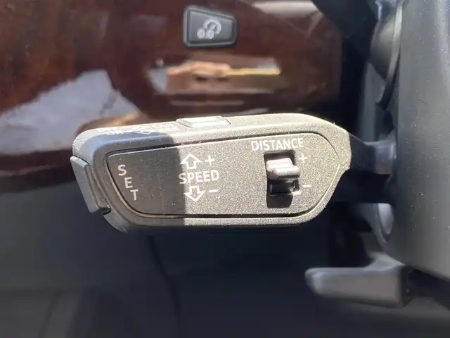 アウディ Ａ４ 2．0TFSIスポーツ 栃木県 2018(平30)年 2.9万km パール マトリクスLED/ラグジュアリーパッケージ/アシスタンスパッケージ/バーチャルCP/ACC/レーンキープ/ブラインドスポット/全方位カメラ/純正ナビ/フルセグ /パワーシート/シートヒーター/黒革/電動リアゲート/ETC/マトリクスLED/純正17インチAW