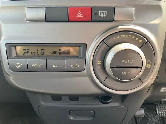 ダイハツ タント カスタム X リミテッド 静岡県 2009(平21)年 8.6万km プラチナグレーメタリック パワーステアリング/パワーウィンドウ/リモコンキー/オートエアコン/CD/CDチェンジャー/MD/MDチェンジャー/純正フロアマット/純正アルミホイール/ベンチシート/片側パワースライドドア/ABS/盗難防止装置/Wエアバック