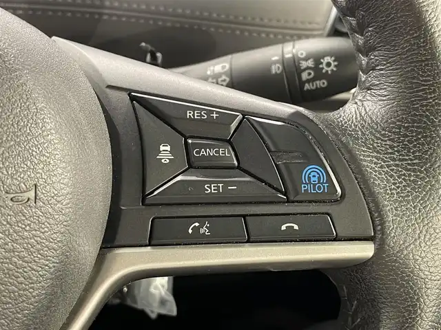 日産 セレナ e－パワー ハイウェイスター V 愛知県 2020(令2)年 4.8万km マルーンレッド 2トーン 純正10インチナビ/（FM/AM/Bluetooth/フルセグTV/SD/CD/DVD)/プロパイロット/アラウンドビューモニター/セーフティパックB/インテリパーキングアシスト/衝突軽減ブレーキ/禁煙車/両側パワースライドドア/クリアランスソナー/ETC2.0/ブラインドスポットモニター/LEDヘッドライト/キーレス・スマートキー/ドライブレコーダー/純正１５インチAW/オートリトラウィンカーミラー/プッシュスタート