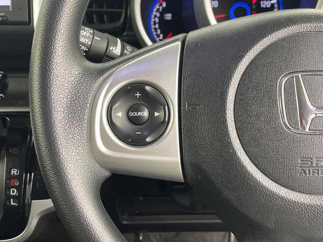 ホンダ Ｎ ＢＯＸ カスタム G Lパッケージ 埼玉県 2015(平27)年 7.8万km スマートブラック 片側電動スライドドア　/純正ナビ　/ＥＴＣ　/ＥＣＯＮ　/純正アルミホイール　/前ドライブレコーダー　/ウインカーミラー　/バックカメラ　/フロアマット　/フォグランプ　/オートライト　/プッシュスタート　