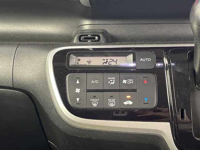 ホンダ Ｎ ＢＯＸ カスタム G Lパッケージ 埼玉県 2015(平27)年 7.8万km スマートブラック 片側電動スライドドア　/純正ナビ　/ＥＴＣ　/ＥＣＯＮ　/純正アルミホイール　/前ドライブレコーダー　/ウインカーミラー　/バックカメラ　/フロアマット　/フォグランプ　/オートライト　/プッシュスタート　