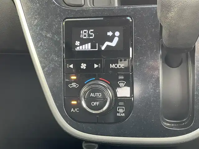 ダイハツ ムーヴ カスタム RS ハイパー SAⅡ 東京都 2015(平27)年 2.5万km パールホワイトⅢ ターボ/社外ナビ【NX515】/CD・DVD・Bluetooth・iPod・FM・AM/衝突軽減ブレーキ/横滑り防止機能/スマートキー/プッシュスタート/LEDヘッドライト/フォグライト/純正15インチアルミホイール/社外バイザー