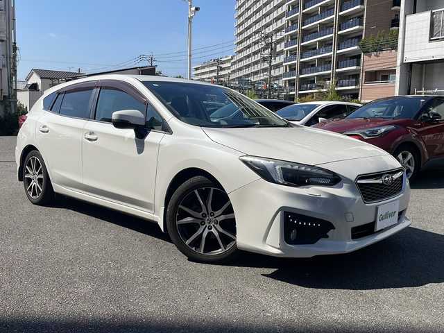 スバル インプレッサ スポーツ 2．0i－Lアイサイト 宮崎県 2018(平30)年 3.9万km クリスタルホワイトP 純正ナビ　Ｂｌｕｅｔｏｏｔｈ　フルセグＴＶ　バックカメラ　ＥＴＣ　前後ドライブレコーダー　ブラインドスポットモニター　ＣＤ／ＤＶＤチェンジャー　スマートキー　前後コーナーセンサー　ＬＥＤライト 純正アルミホイール 純正フロアマット