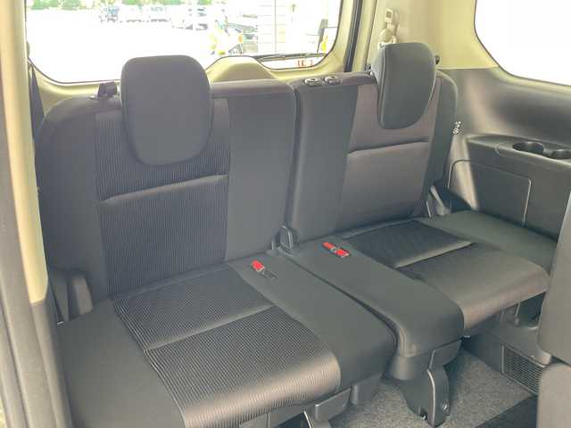 日産 セレナ ハイウェイスター Vセレクション 愛知県 2017(平29)年 5.6万km ブリリアントホワイトパール 純正9型ナビ/フリップダウンモニター/両側パワースライドドア/クルーズコントロール/バックカメラ/ハンズフリースライドドア/純正アルミホイール/LEDヘッドライト/リアオートエアコン/ドライブレコーダー/ETC/衝突軽減システム/ステアリングスイッチ/スマートキー/プッシュスタート