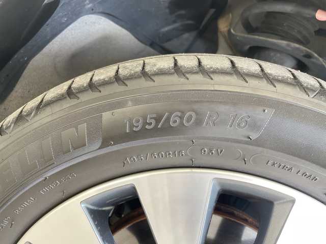 日産 セレナ ハイウェイスター Vセレクション 愛知県 2017(平29)年 5.6万km ブリリアントホワイトパール 純正9型ナビ/フリップダウンモニター/両側パワースライドドア/クルーズコントロール/バックカメラ/ハンズフリースライドドア/純正アルミホイール/LEDヘッドライト/リアオートエアコン/ドライブレコーダー/ETC/衝突軽減システム/ステアリングスイッチ/スマートキー/プッシュスタート
