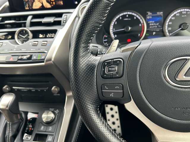 レクサス ＮＸ 300 Fスポーツ 千葉県 2020(令2)年 5.8万km ホワイトノーヴァガラスフレーク ナビ　バックカメラ　ＴＶ　レザーシート ＥＴＣ２．０　ドラレコ　追従型クルコン　パワーシート　シートヒーター　エアシート　ブレーキホールド　前後センサー　電動リアゲート　純正１８インチＡＷ LED