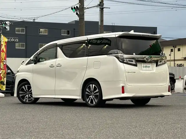 トヨタ ヴェルファイア Z Gエディション 愛知県 2019(令1)年 4.1万km ホワイトパールクリスタルシャイン /禁煙車//ワンオーナー//純正フリップダウンモニター//純正メモリーナビ(NSZN-Z68T)//フルセグTV/CD/DVD//バックカメラ//ETC//黒革シート//シートヒーター//エアシート//パワーシート(メモリ機能付き)//純正LEDオートヘッドライト//オートハイビーム//純正LEDフォグランプ//コンビステアリング//ステアリングスイッチ//ステアリングヒーター//パワーバックドア//全天周ドライブレコーダー//オートリトラウィンカーミラー//シーケンシャルウィンカー//PCS/LTA/PKSB/RSA/ACC/横滑り防止//リアロールシェード//オットマン付シート//自動防眩ルームミラー//照明付バニティミラー//スマートキー//スペアスマートキー//純正フロアマット//純正ドアバイザー//スペアタイヤ//AW付スタッドレスタイヤ4本(車載有)//新車時保証書//取扱説明書