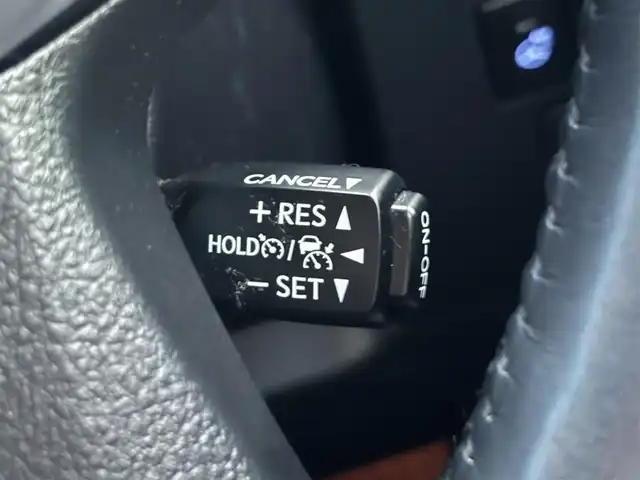 トヨタ ヴェルファイア Z Gエディション 愛知県 2019(令1)年 4.1万km ホワイトパールクリスタルシャイン /禁煙車//ワンオーナー//純正フリップダウンモニター//純正メモリーナビ(NSZN-Z68T)//フルセグTV/CD/DVD//バックカメラ//ETC//黒革シート//シートヒーター//エアシート//パワーシート(メモリ機能付き)//純正LEDオートヘッドライト//オートハイビーム//純正LEDフォグランプ//コンビステアリング//ステアリングスイッチ//ステアリングヒーター//パワーバックドア//全天周ドライブレコーダー//オートリトラウィンカーミラー//シーケンシャルウィンカー//PCS/LTA/PKSB/RSA/ACC/横滑り防止//リアロールシェード//オットマン付シート//自動防眩ルームミラー//照明付バニティミラー//スマートキー//スペアスマートキー//純正フロアマット//純正ドアバイザー//スペアタイヤ//AW付スタッドレスタイヤ4本(車載有)//新車時保証書//取扱説明書