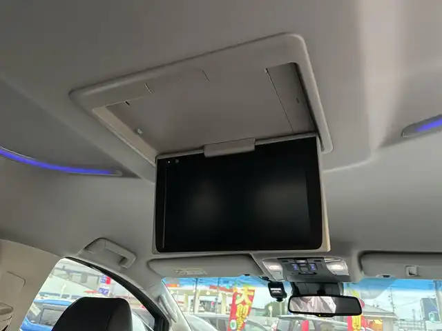 トヨタ ヴェルファイア Z Gエディション 愛知県 2019(令1)年 4.1万km ホワイトパールクリスタルシャイン /禁煙車//ワンオーナー//純正フリップダウンモニター//純正メモリーナビ(NSZN-Z68T)//フルセグTV/CD/DVD//バックカメラ//ETC//黒革シート//シートヒーター//エアシート//パワーシート(メモリ機能付き)//純正LEDオートヘッドライト//オートハイビーム//純正LEDフォグランプ//コンビステアリング//ステアリングスイッチ//ステアリングヒーター//パワーバックドア//全天周ドライブレコーダー//オートリトラウィンカーミラー//シーケンシャルウィンカー//PCS/LTA/PKSB/RSA/ACC/横滑り防止//リアロールシェード//オットマン付シート//自動防眩ルームミラー//照明付バニティミラー//スマートキー//スペアスマートキー//純正フロアマット//純正ドアバイザー//スペアタイヤ//AW付スタッドレスタイヤ4本(車載有)//新車時保証書//取扱説明書